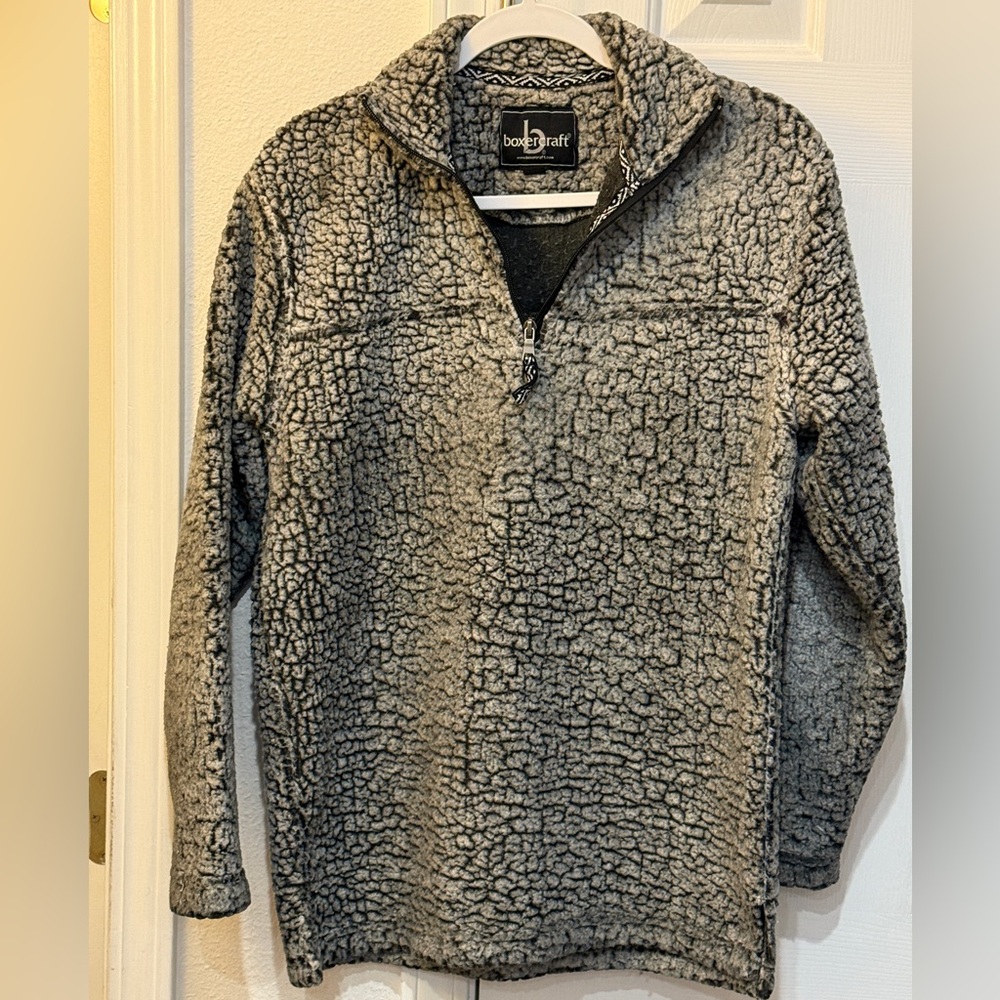 BOXERCRAFT 1/4 ZIP SHERPA JACKET. Gray/Black. Size S (Oversize). P to P 21”.